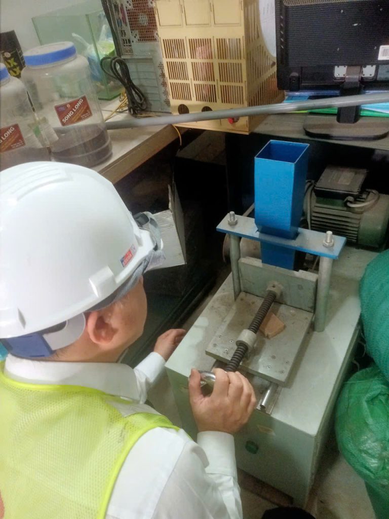 Thí nghiệm mài mòn sâu gạch